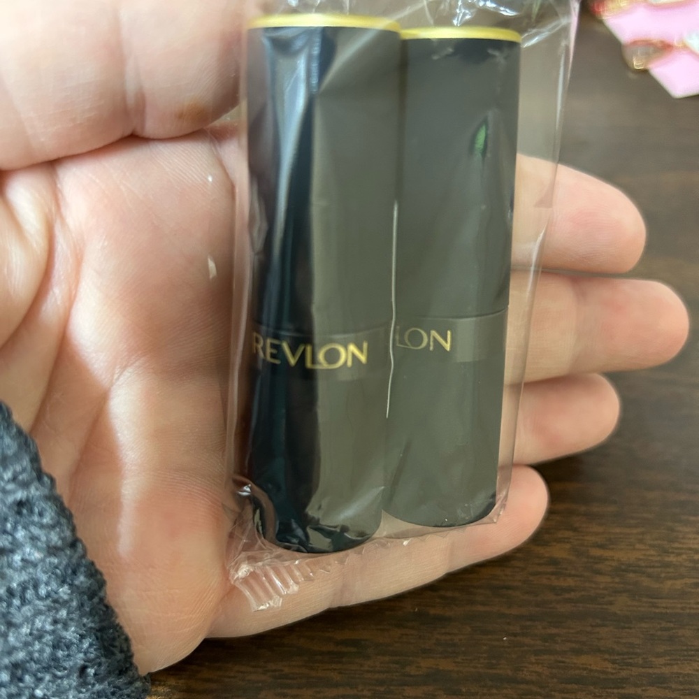 (2) Revlon Super Lustrous Matte Lipstick 002 Spiced Cocoa 0.15oz / 4.2g